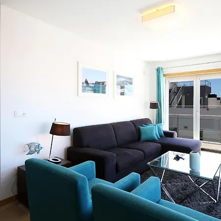 Altido 3-br Flat With Terrace And Rooftop Pool