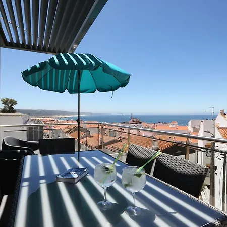 Altido 3-br Flat With Terrace And Rooftop Pool