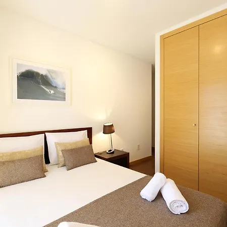 Apartament Altido 3-br Flat With Terrace And Rooftop Pool *