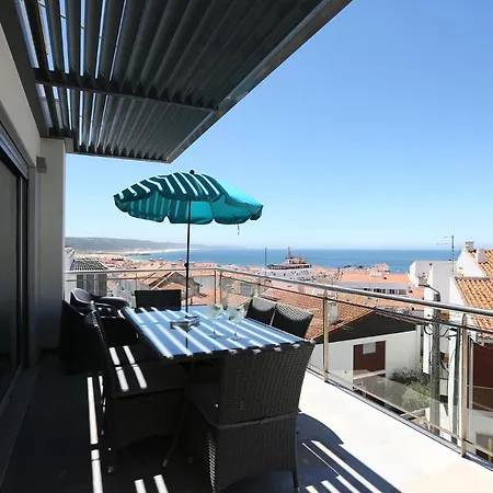 Altido 3-br Flat With Terrace And Rooftop Pool *