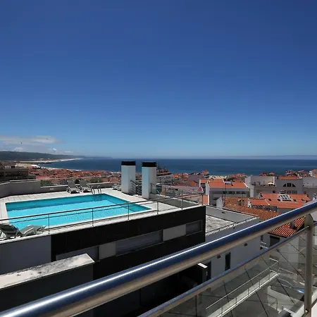 Altido 3-br Flat With Terrace And Rooftop Pool * Nazaré