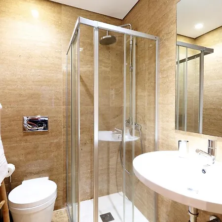 Altido 3-br Flat With Terrace And Rooftop Pool *